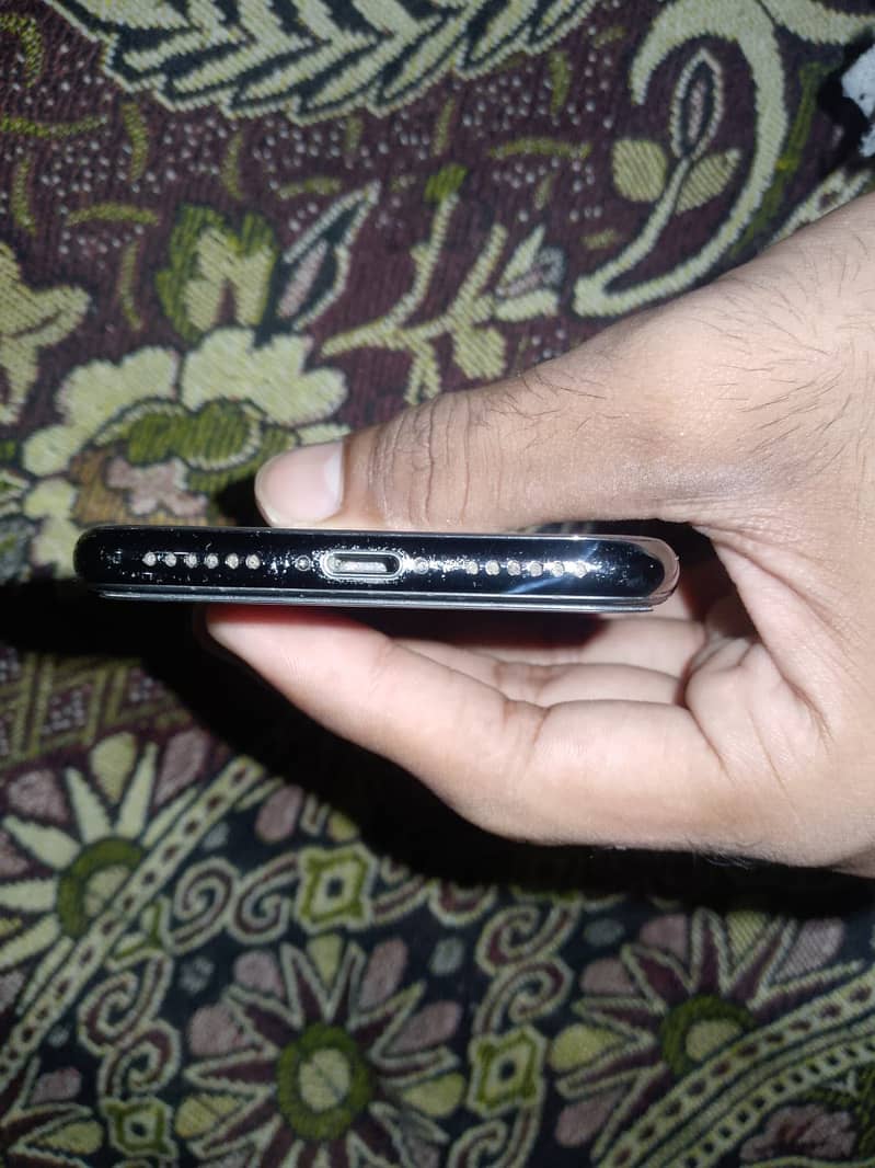 Apple iPhone X 2