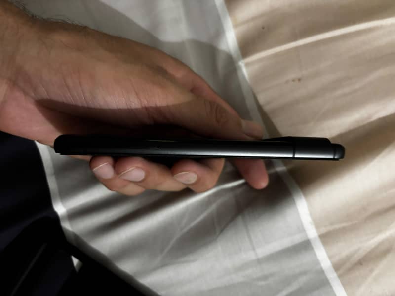 Google Pixel 8 2