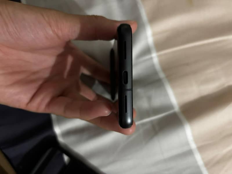 Google Pixel 8 3