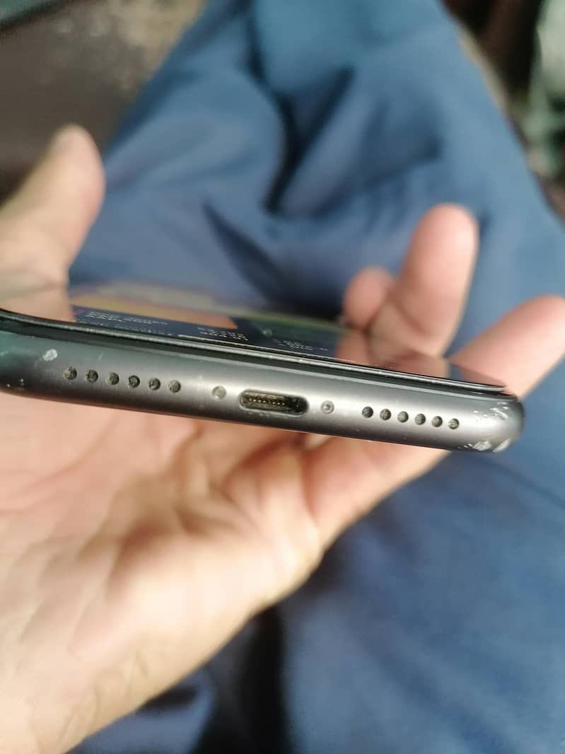 Apple iPhone 11 2