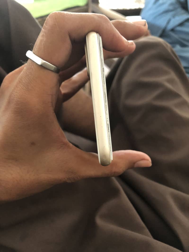 Apple iPhone 7 Plus 2