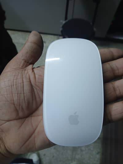 Apple Magic Mouse 2 & 1