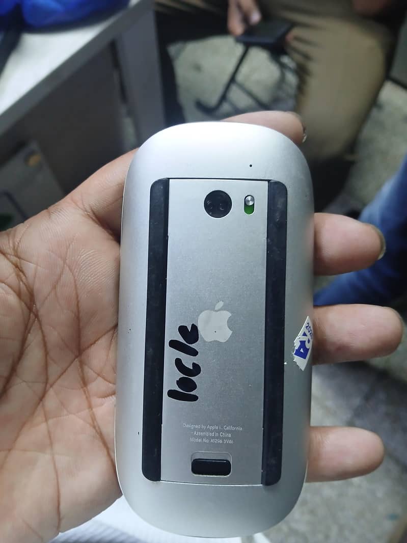 Apple Magic Mouse 2 & 1 3