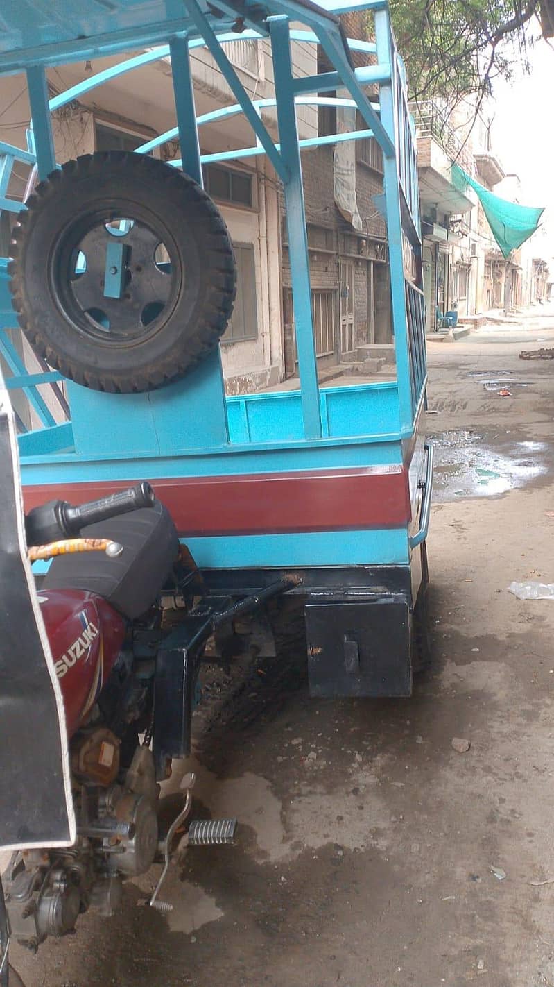Loader rickshaw 11