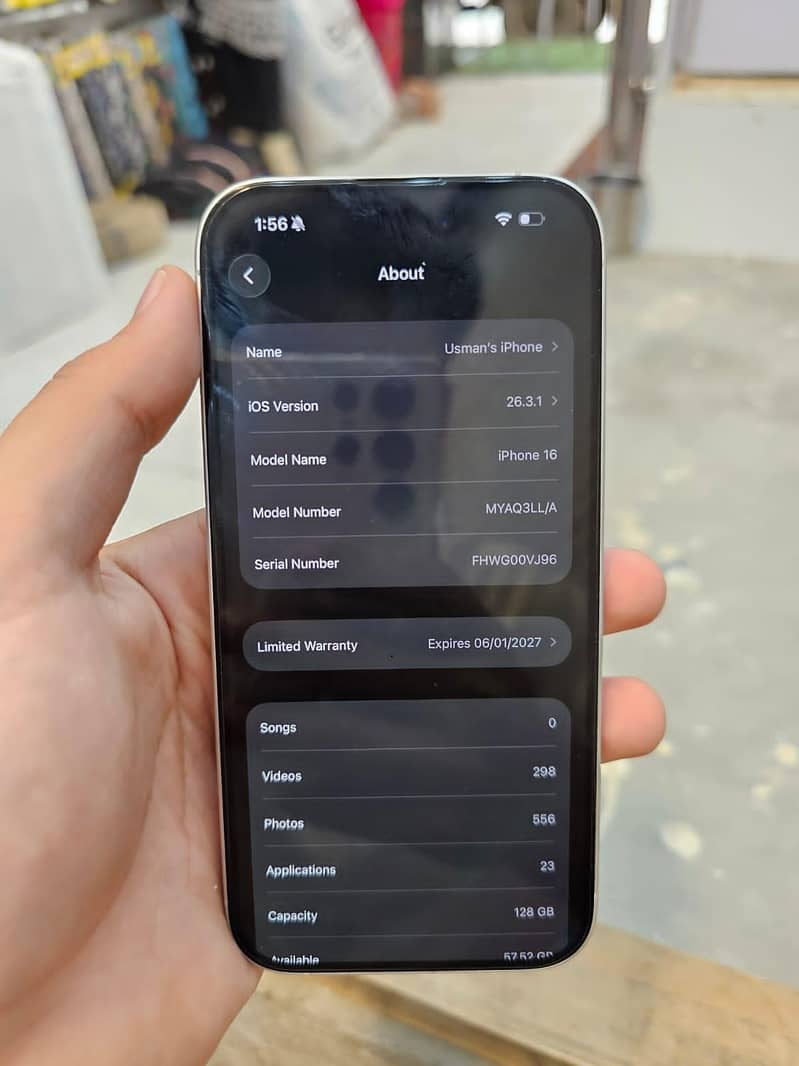 Apple iPhone 16 7