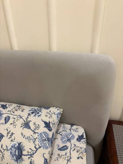 King Size Fabric Solid Bed