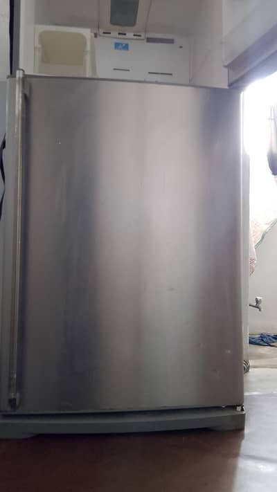 Full size fridge available for urgent sale