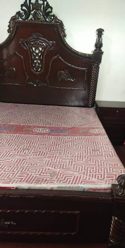 Chinoti bed 2 table set singar maiz and bartan wala almari big offer