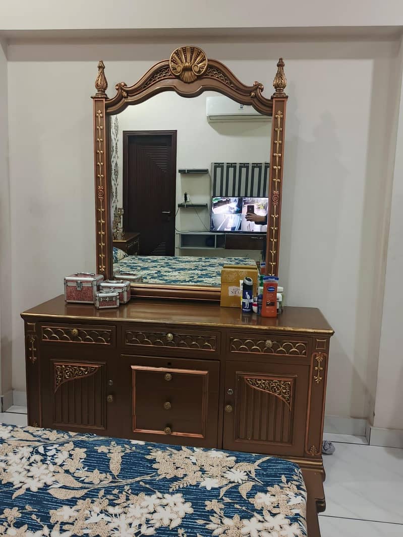 solid wood bed 2