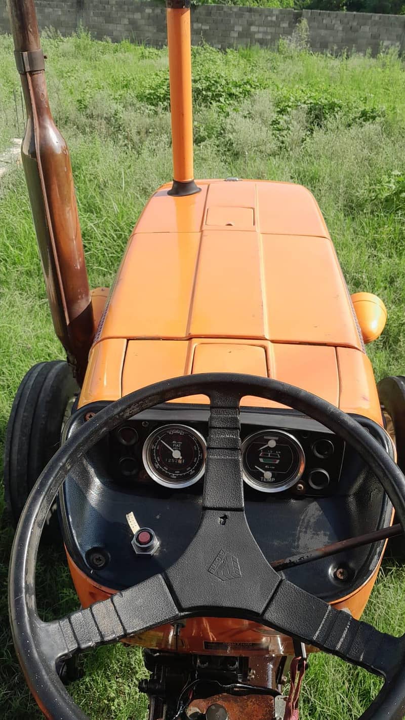 Tractor 2016 model 10/10 16