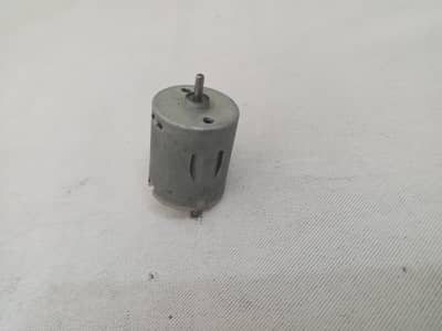 Small DC Motor – Good Condition – For Sale