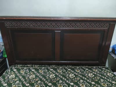 wooden bed condition 10 on 10 for sale