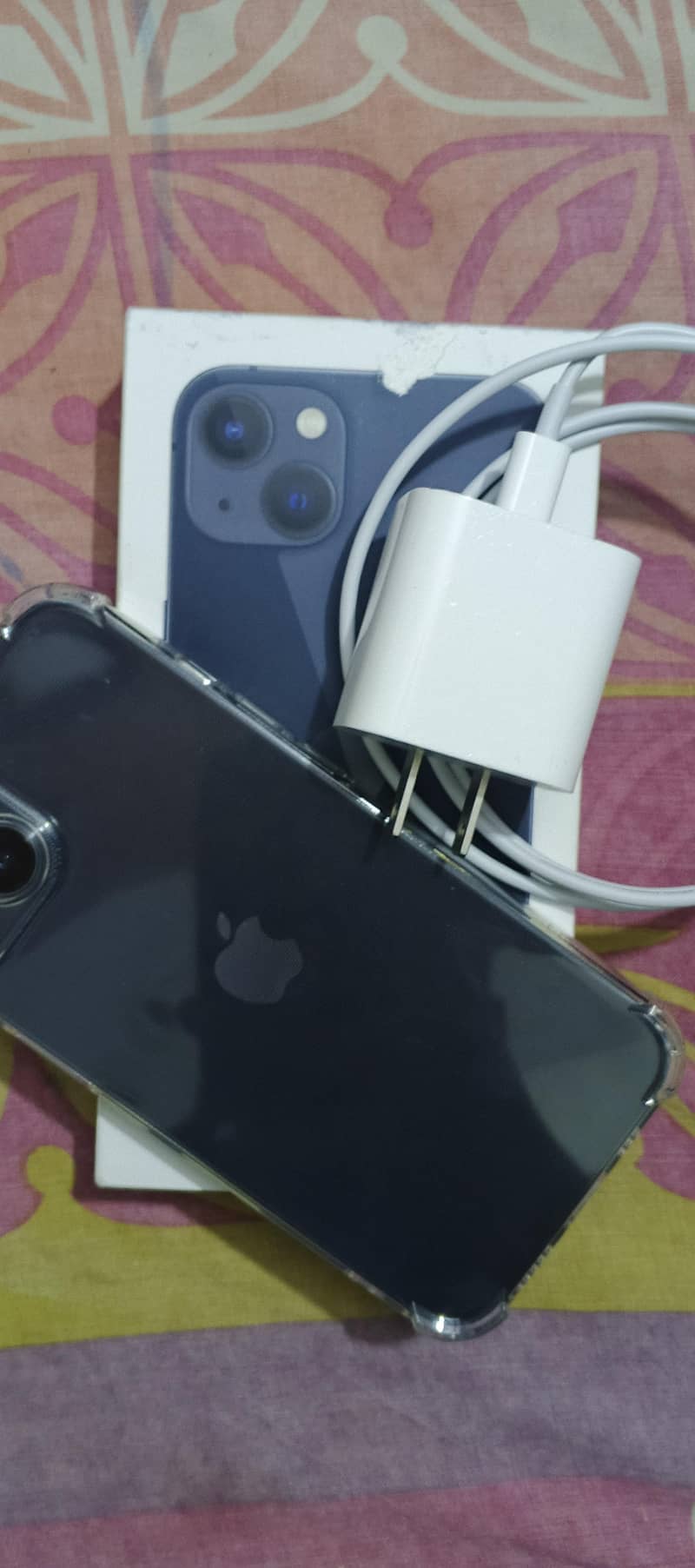 Apple iPhone 13 1