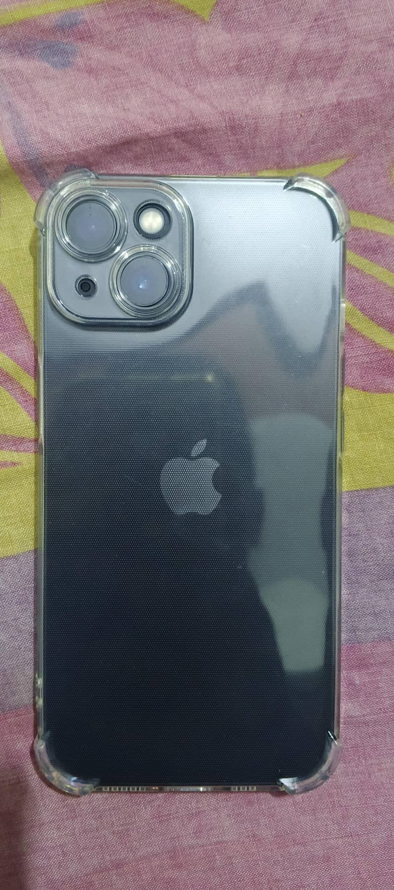 Apple iPhone 13 4