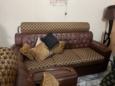 Complete Sofa Set with Table
