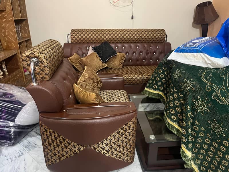 Complete Sofa Set with Table 1