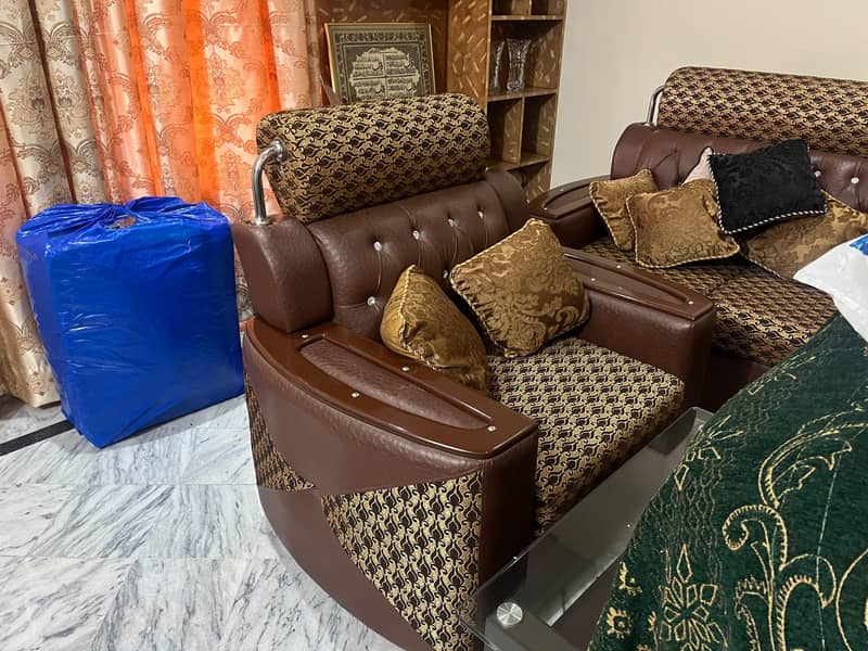 Complete Sofa Set with Table 2