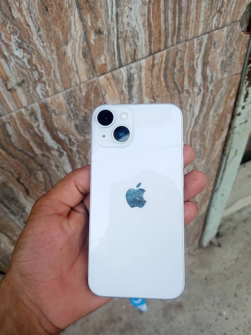 Apple iPhone 14 4