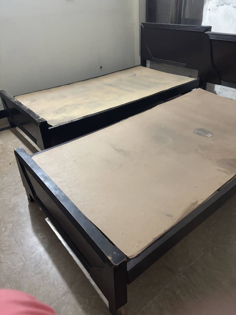 Single bed 2 4