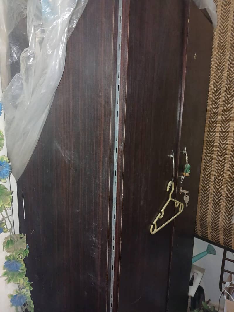 Good condition almari 3