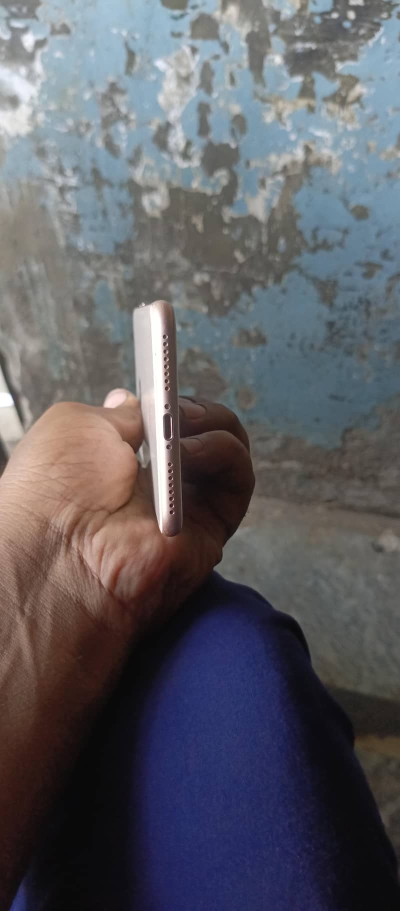 Apple iPhone 8 Plus 4