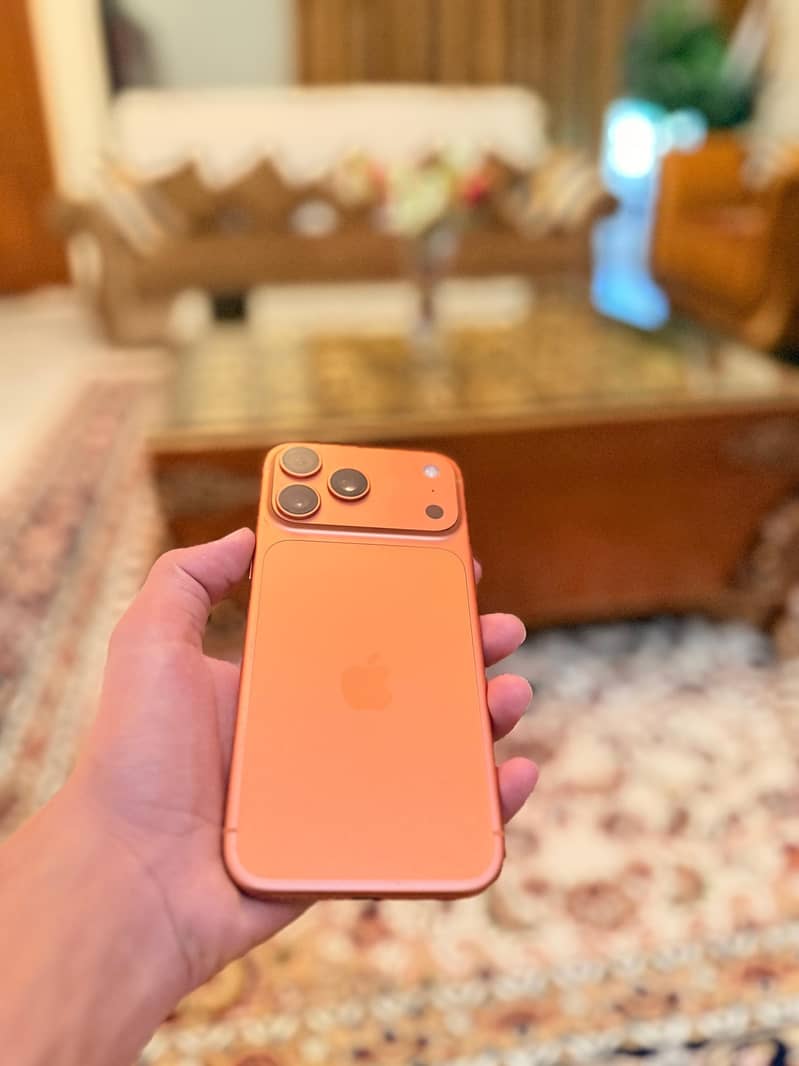 Apple iPhone 17 Pro Max 2