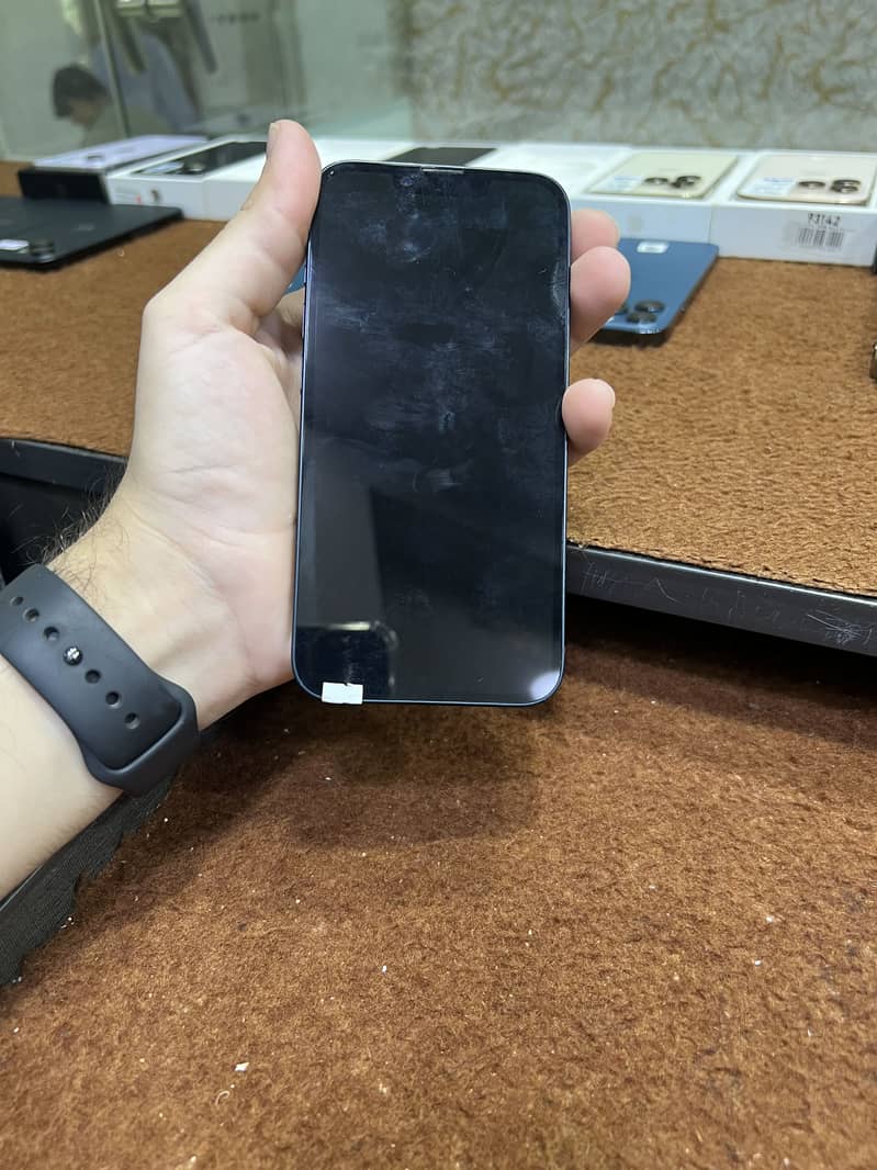 Apple iPhone 14 2