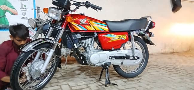 model 2026 h or 25 me regeisterd h. good bike . . koi kam nh . . . all ok. .