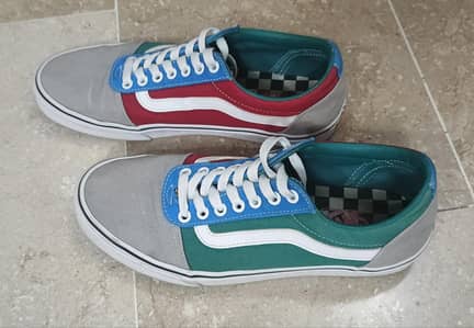 Vans yacht club mint condition no wear (free delivery)
