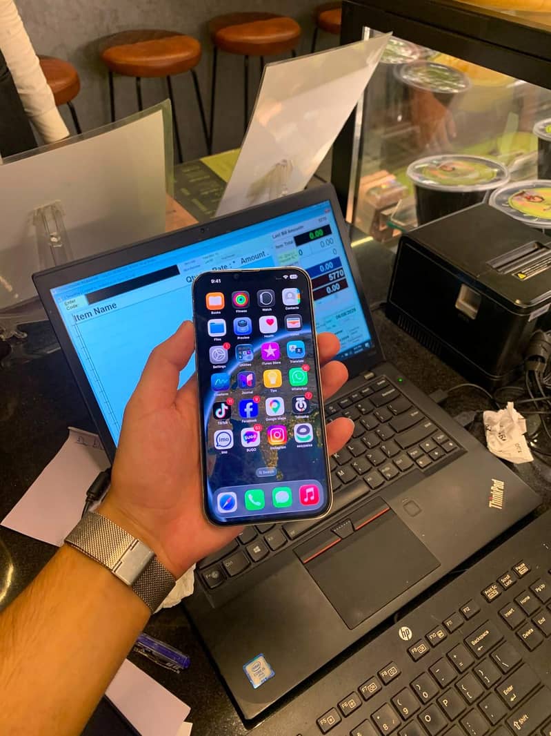 Apple iPhone 13 Pro Max 0