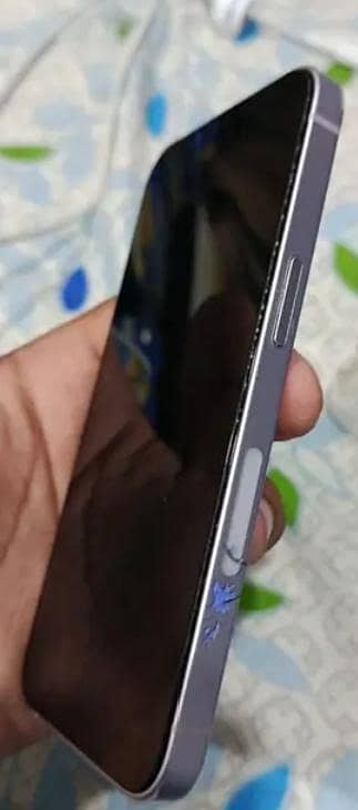Apple iPhone 14 2