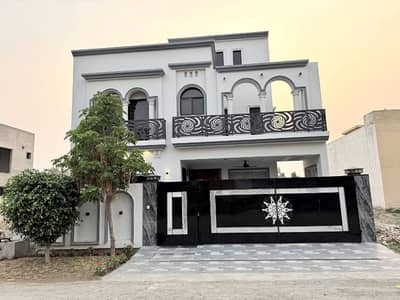 Facing Park 10Marla Brand New House Walking Distance 300 Feet Main Boulevard Road