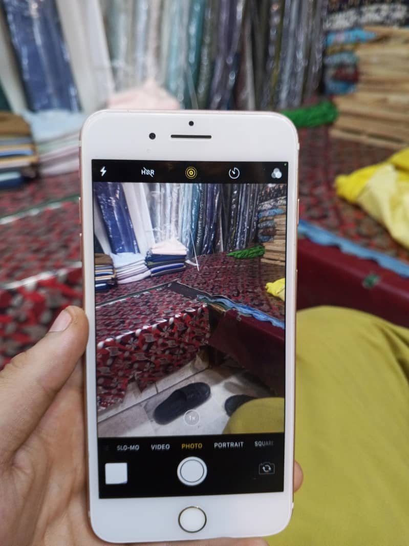 Apple iPhone 7 Plus 3