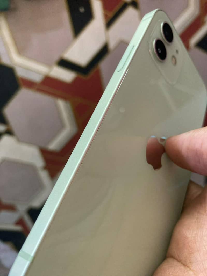 Apple iPhone 12 5