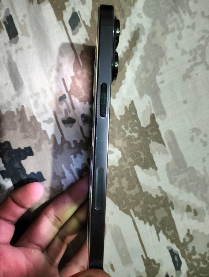 Apple iPhone 14 Pro Max 5