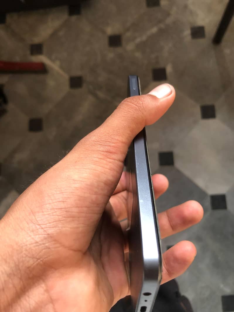 Realme Note 60x 2