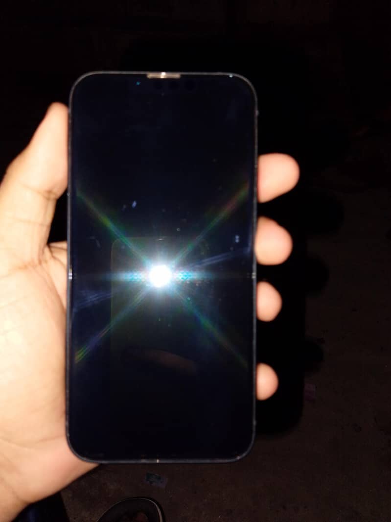 Apple iPhone 13 3