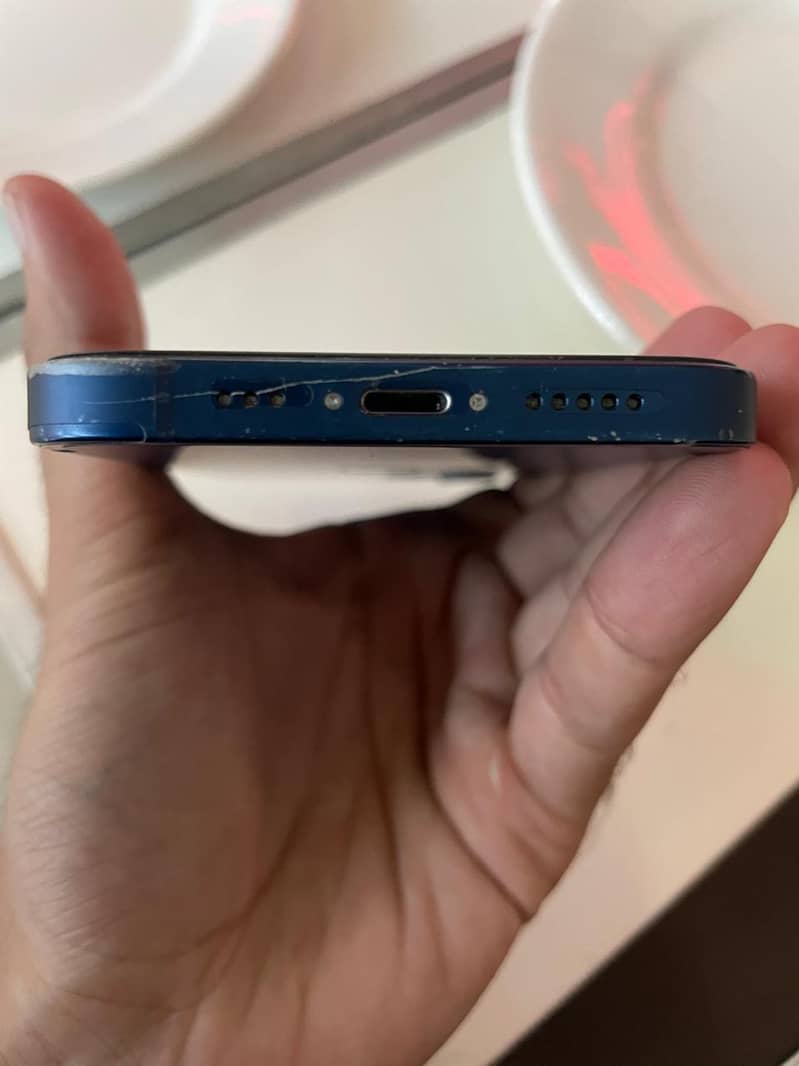 Apple iPhone 12 2