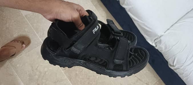 Fila Transition Athletic Sandals, mint condition (free delivery)