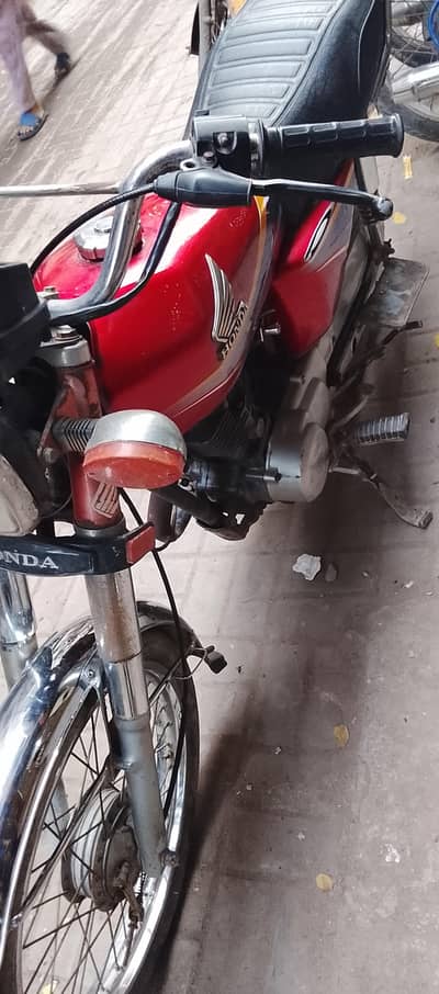 Honda One Two Five