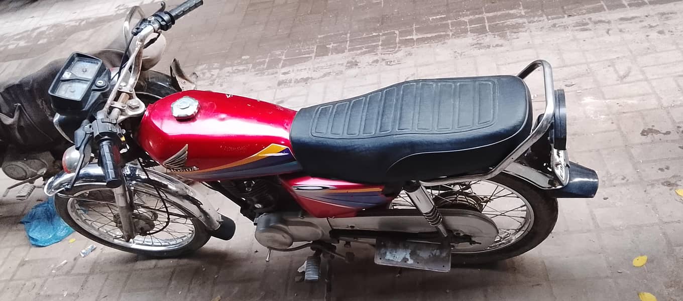 Honda One Two Five 2