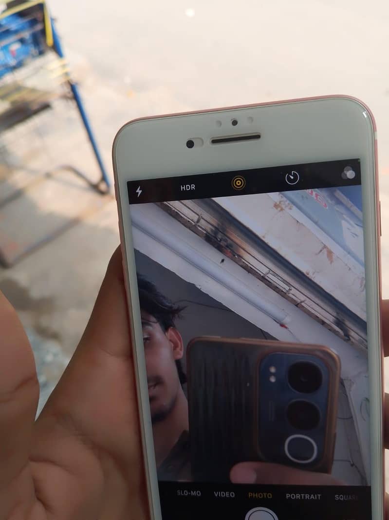 Apple iPhone 7 Plus 3