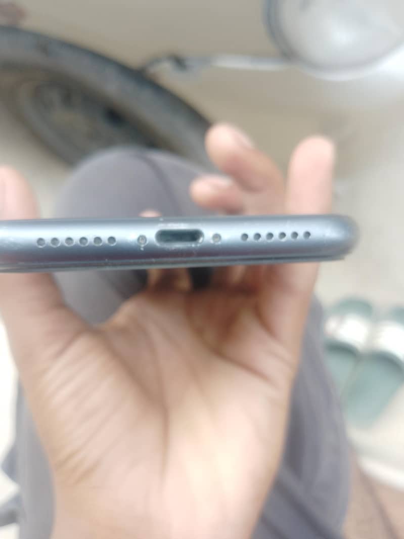 Apple iPhone 11 2