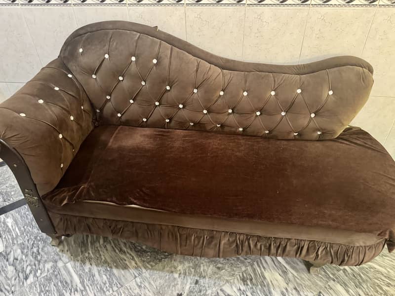 Dewan sofa 1