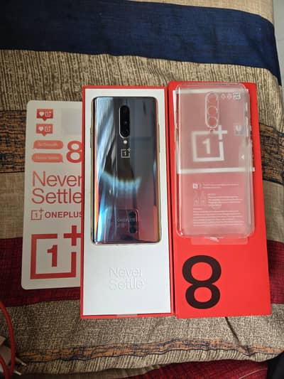 Oneplus 8 with box ( Exchange possible )