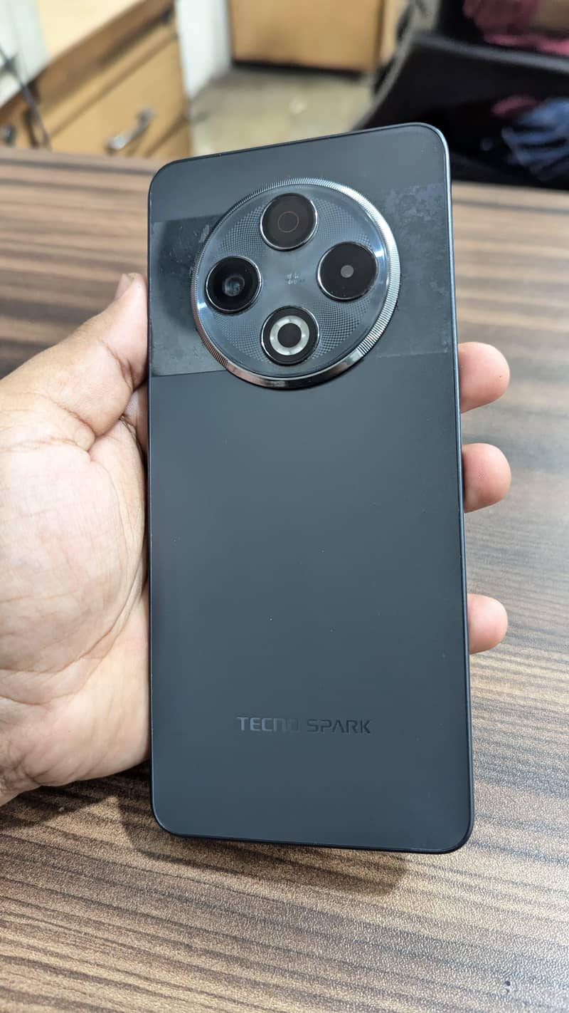 Tecno Spark 30 2