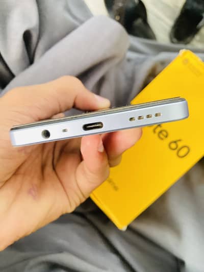 Realme Note 60
