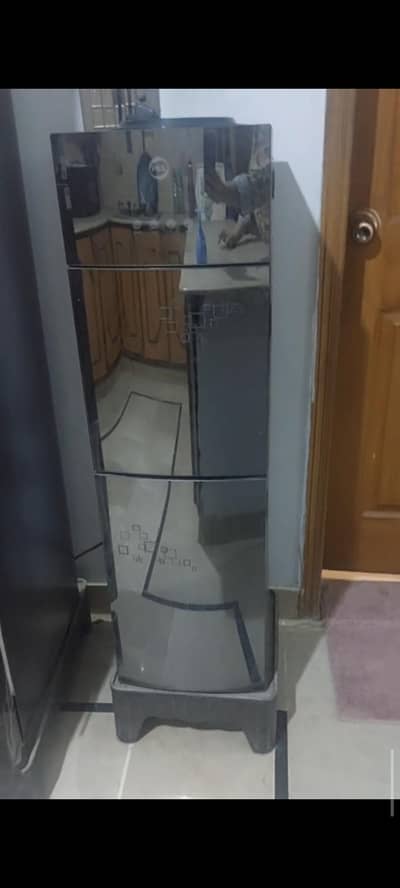 glass door water dispenser