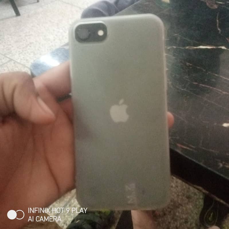 Apple iPhone SE 1