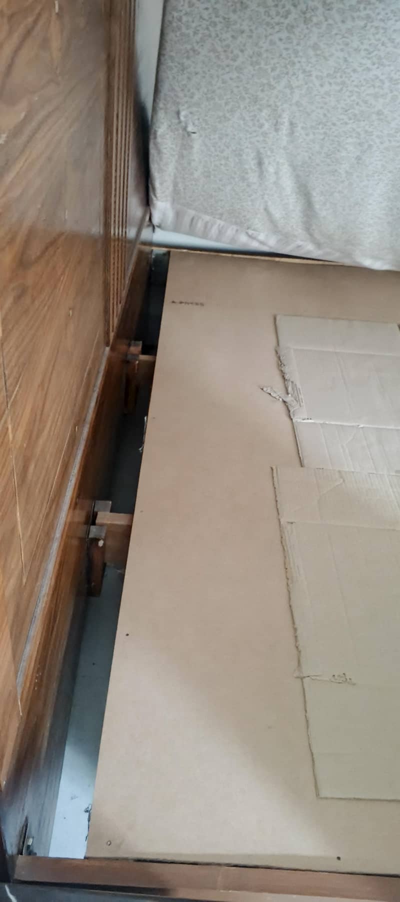 Bed without mattress 7